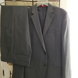 CHAPS Ralph Lauren Suit (slim fit for tall person)